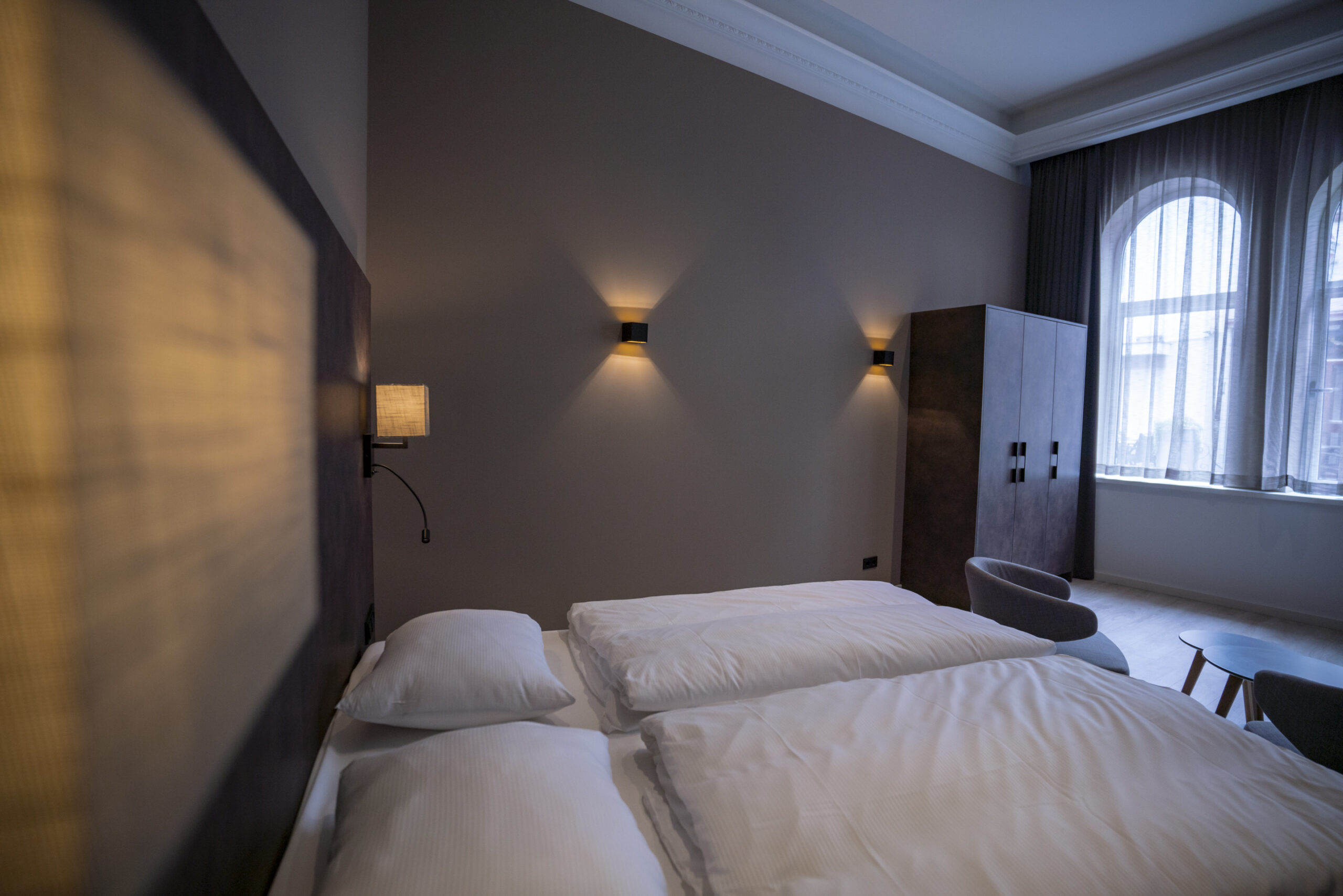 Overnachten Valkenburg in een Junior suite met 2 persoonsbedden